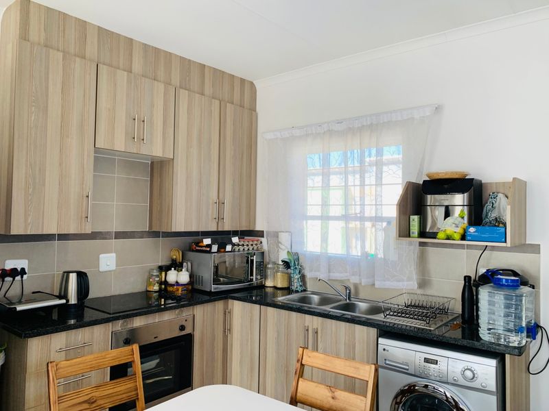 2 Bedroom, 2 Bathroom Apartment For Sale in Theresapark, Akasia - Photo 6