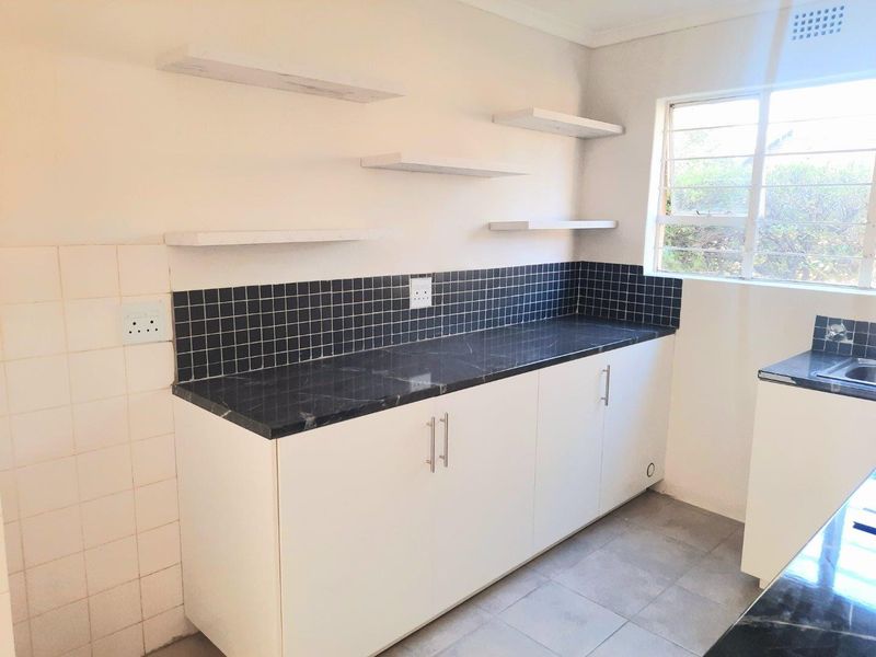 Apartment For Sale in Little Falls, Roodepoort - Photo 9