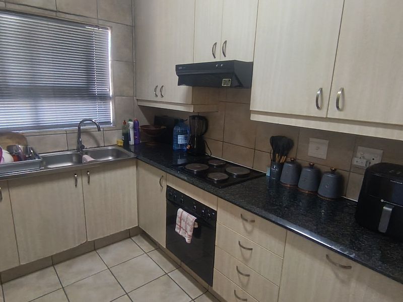 Perfect Young Family Apartment For Sale, Shelly Beach, KZN - Photo 4
