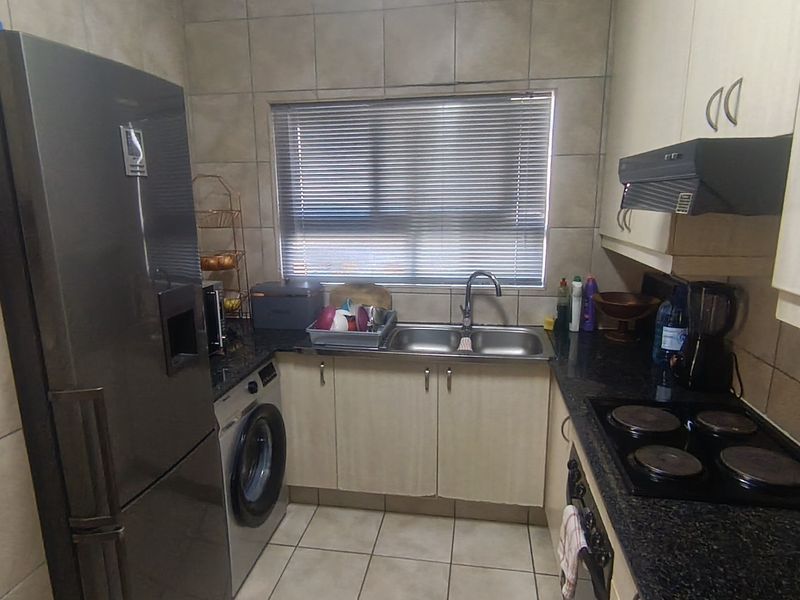 Perfect Young Family Apartment For Sale, Shelly Beach, KZN - Photo 2