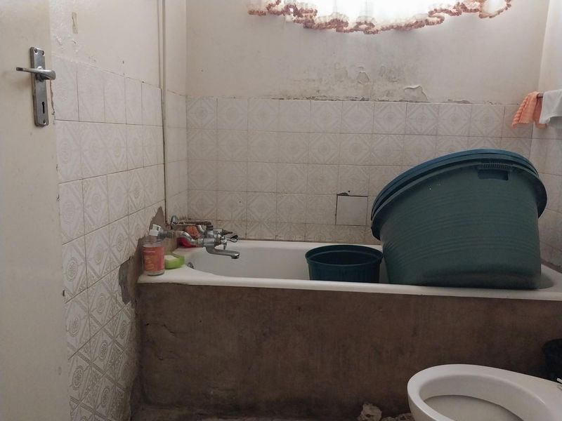 Apartment For Sale in Yeoville, Johannesburg - Photo 7