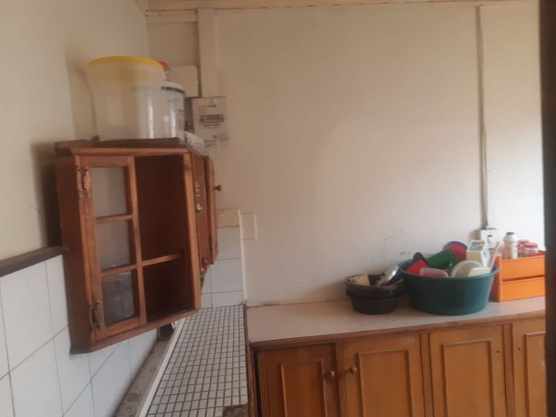 Apartment For Sale in Yeoville, Johannesburg - Photo 9