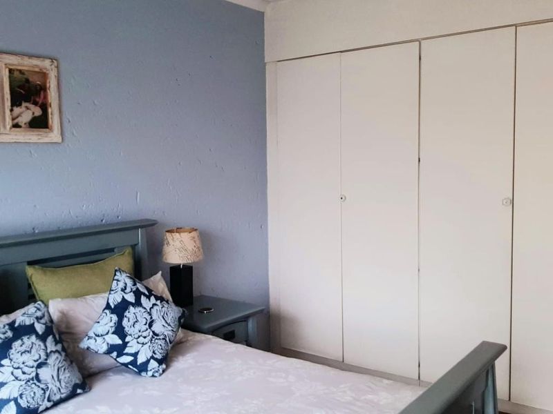 Apartment For Sale in Corlett Gardens, Johannesburg - Photo 9