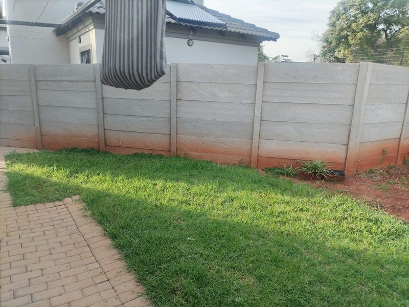3 bedroom House To Rent in Eldorette Security Estate - Photo 2