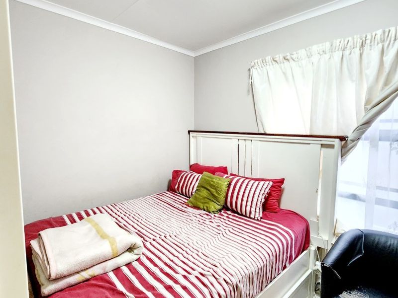 3 bedroom House To Rent in Eldorette Security Estate - Photo 8