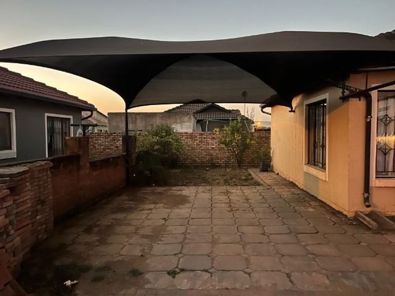 House For Sale in Nellmapius, Pretoria - Photo 1