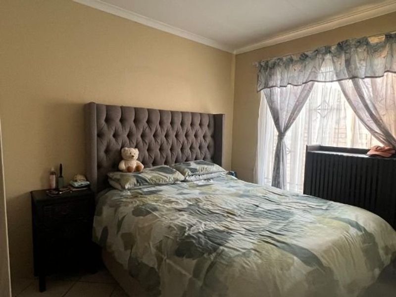 House For Sale in Nellmapius, Pretoria - Photo 9