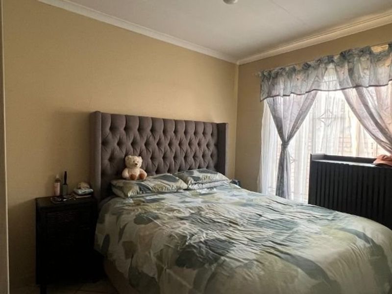 House For Sale in Nellmapius, Pretoria - Photo 7