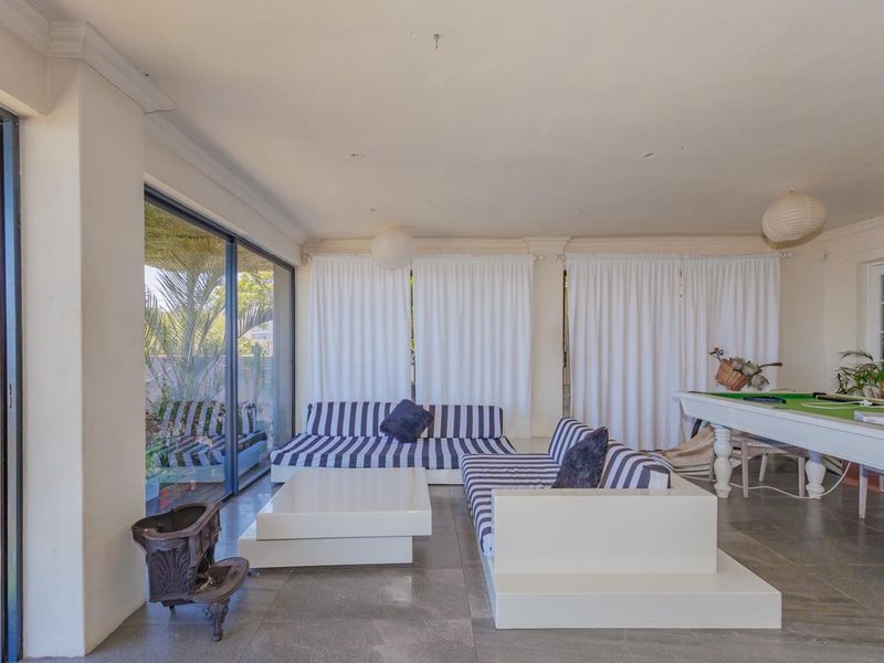 Income Investment property for sale in Camps Bay, Cape Town - Photo 9