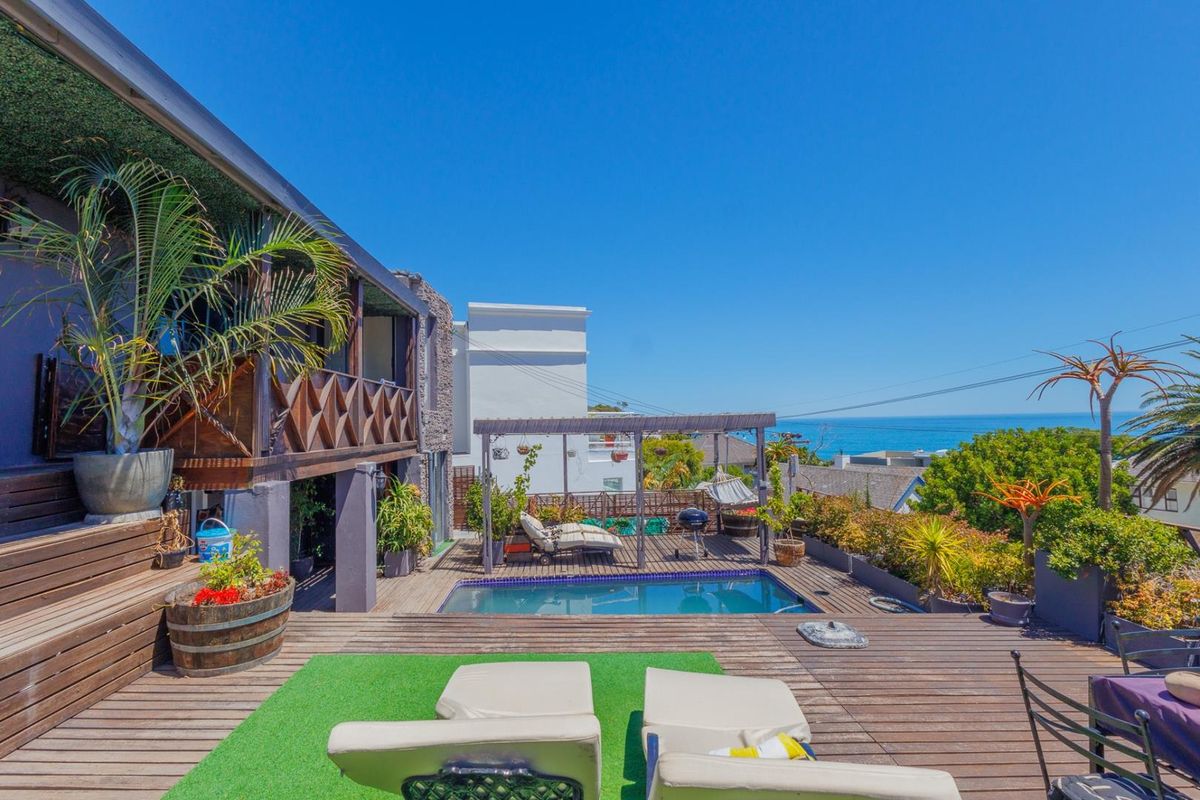 Income Investment property for sale in Camps Bay, Cape Town - Photo 4