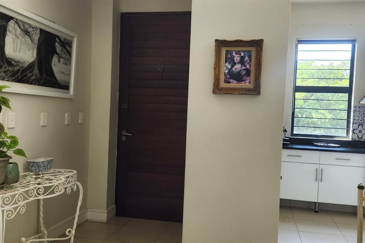 Dunkirk 3 bedroom apartment for sale - Photo 5