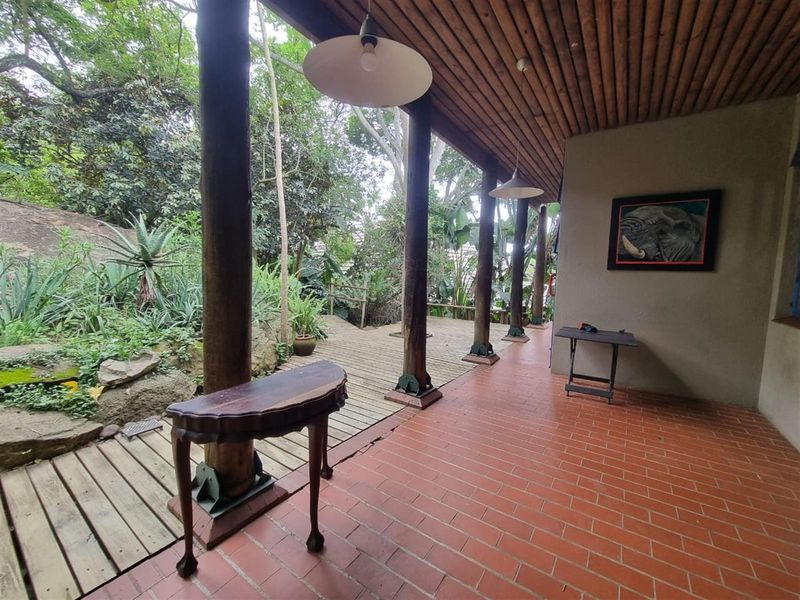 Natural light and rustic charm - Photo 4