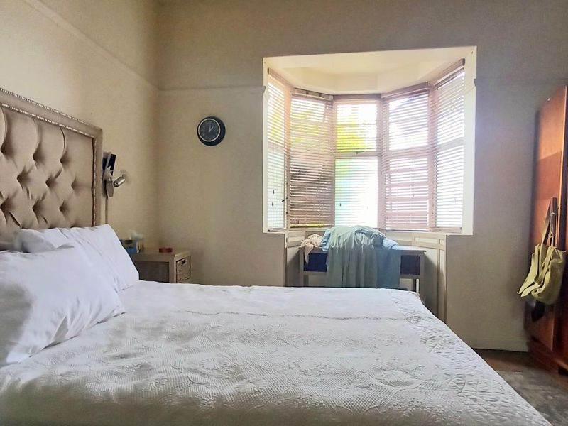 House Under Offer in Maitland Cape Town - Photo 5