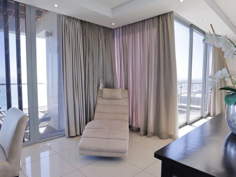 Exclusive Beachfront Penthouse Apartment - Photo 10