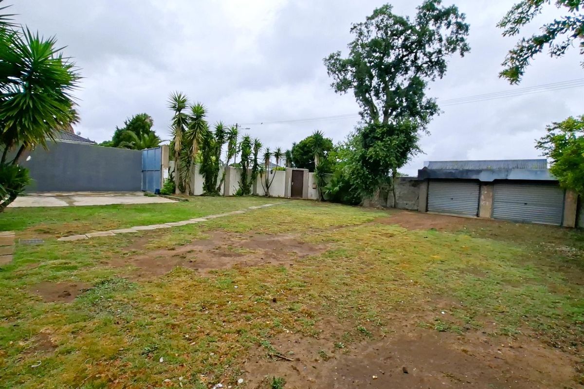 SOLD | Family Home on a Generous 1,606 m2 Plot - Photo 3