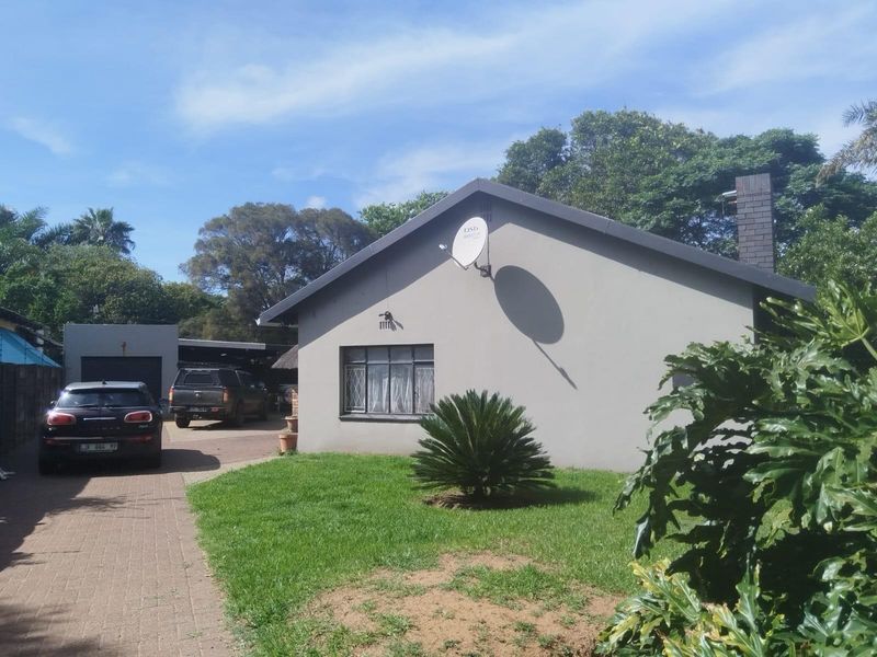 House For Sale in Witbank Ext 8, Witbank - Photo 2