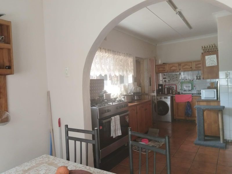 House For Sale in Witbank Ext 8, Witbank - Photo 9