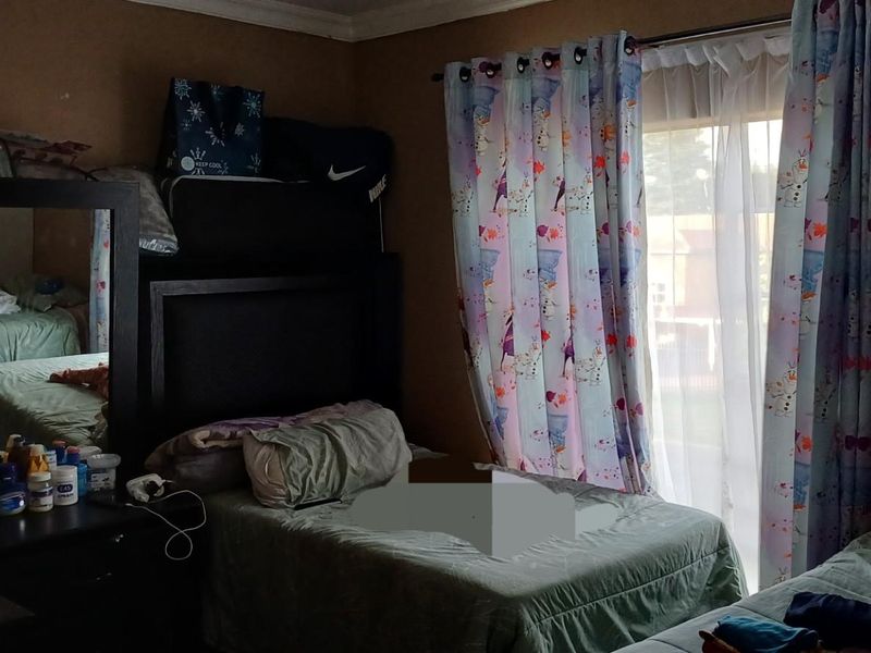 Two-bedroom Apartment For Sale in Kriel - Photo 7