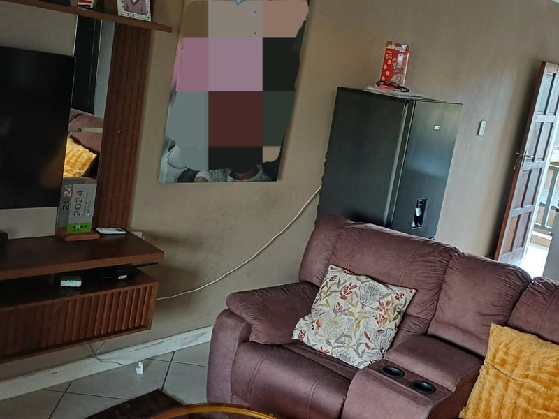 Two-bedroom Apartment For Sale in Kriel - Photo 2