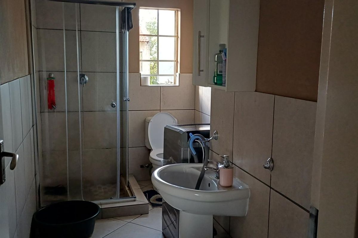 Two-bedroom Apartment For Sale in Kriel - Photo 5