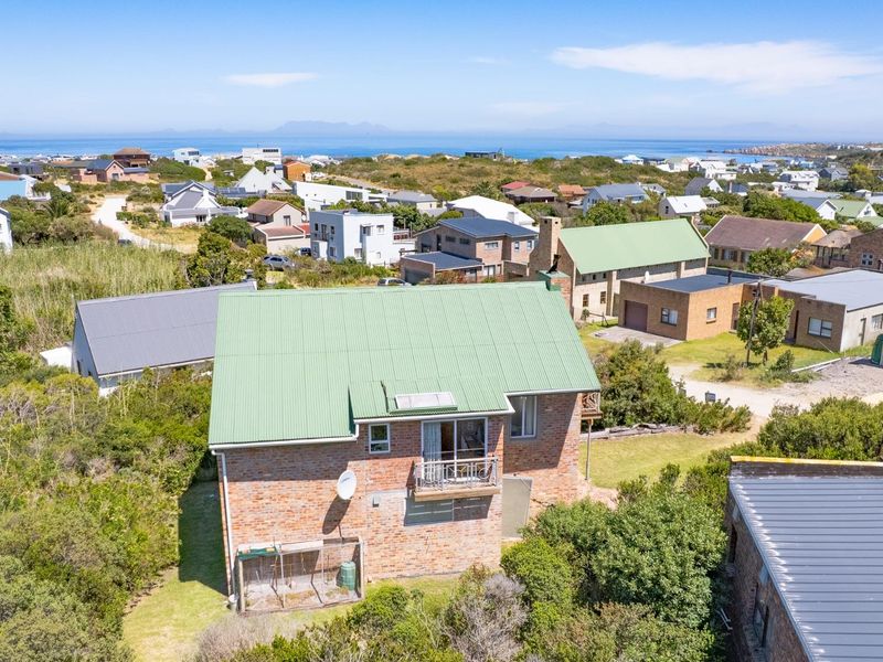 House For Sale in Pringle Bay - Photo 2