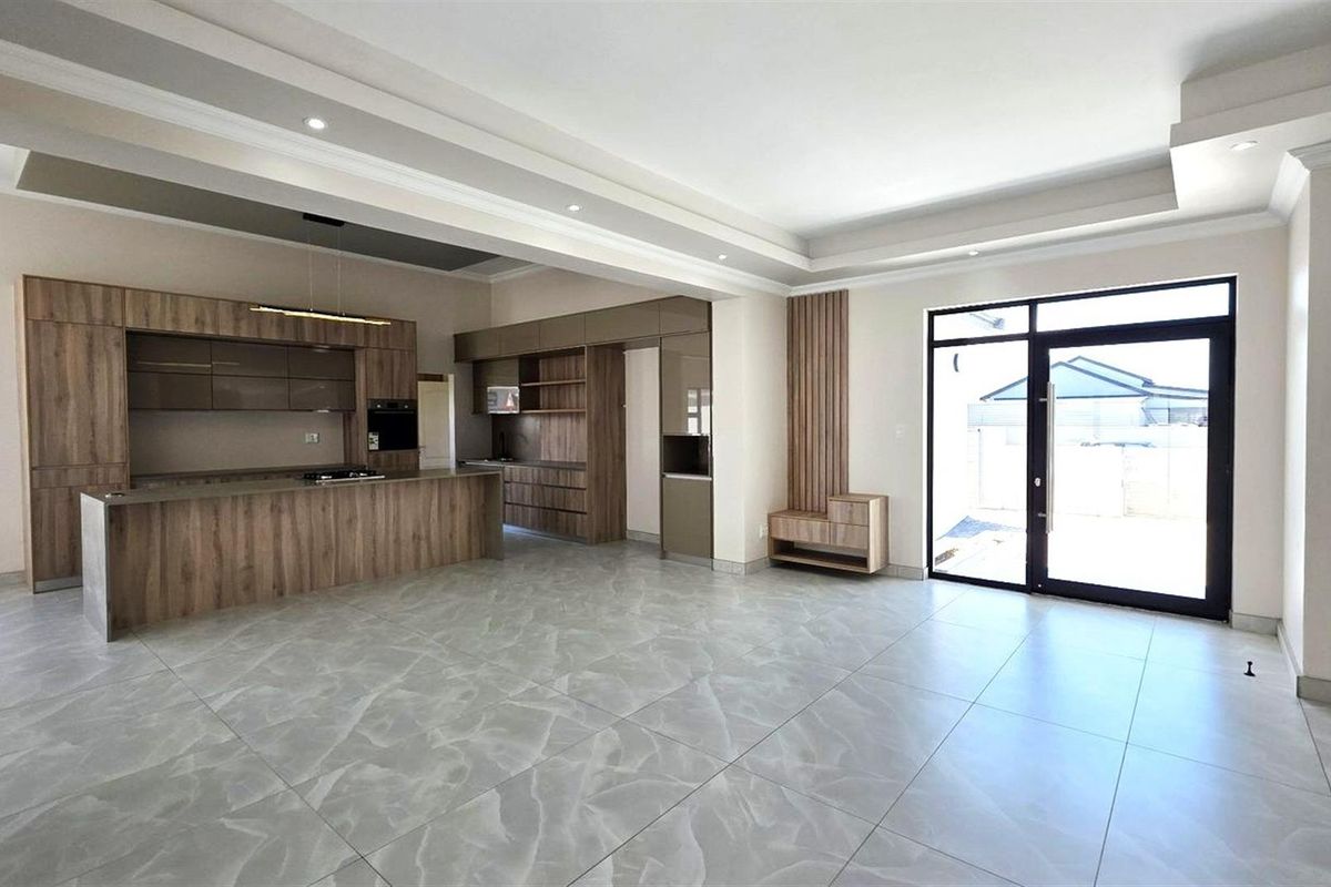 House For Sale in Fountains Estate, Jeffreys Bay - Photo 5