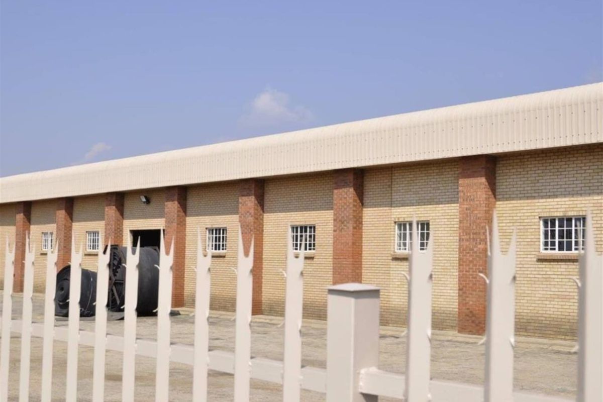 Industrial Property For Sale in Marelden, Witbank - Photo 3