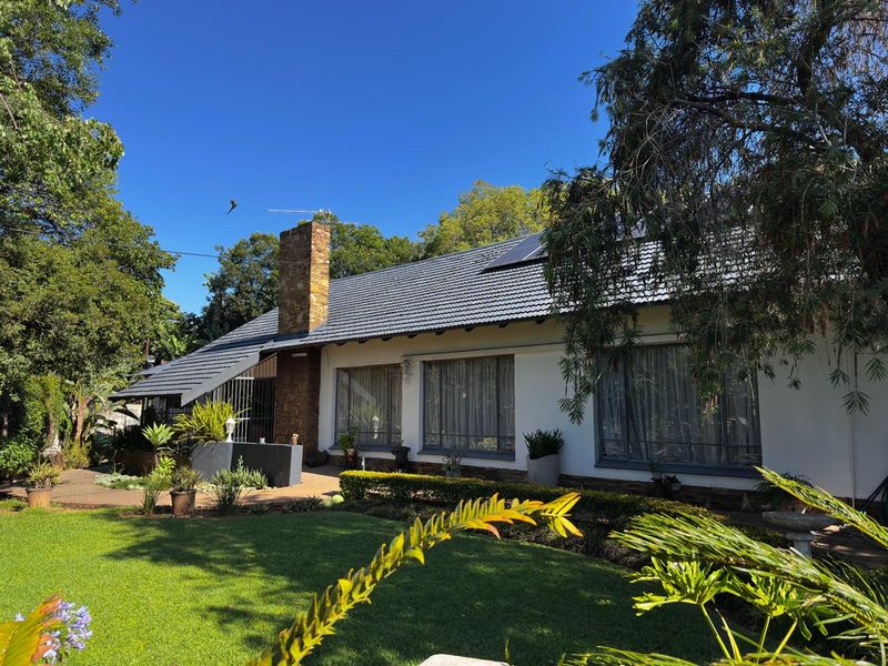 House For Sale in Maroelana, Pretoria - Photo 2