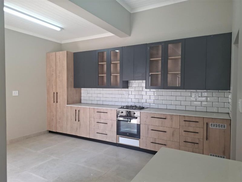 House To Rent in Blue Mountain Village George Western Cape - Photo 7