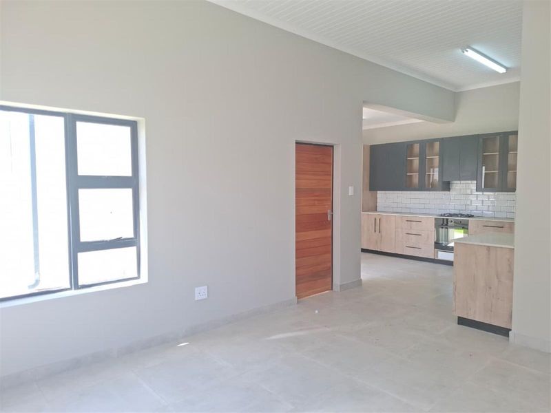 House To Rent in Blue Mountain Village George Western Cape - Photo 6