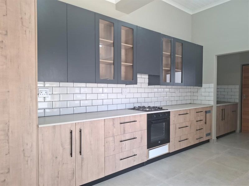 House To Rent in Blue Mountain Village George Western Cape - Photo 8