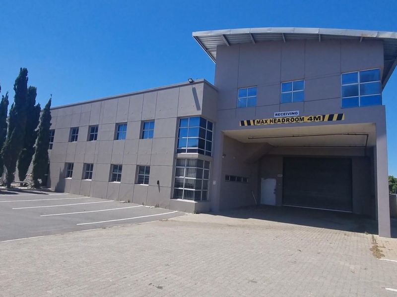 3100sqm Warehouse To Rent in Montague Gardens, Milnerton - Photo 2