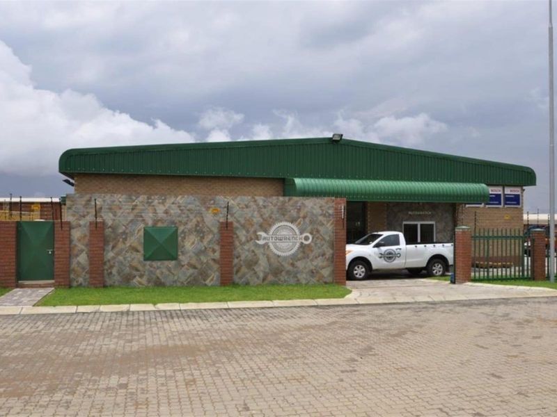 Industrial Property For Sale in Marelden, Witbank - Photo 2