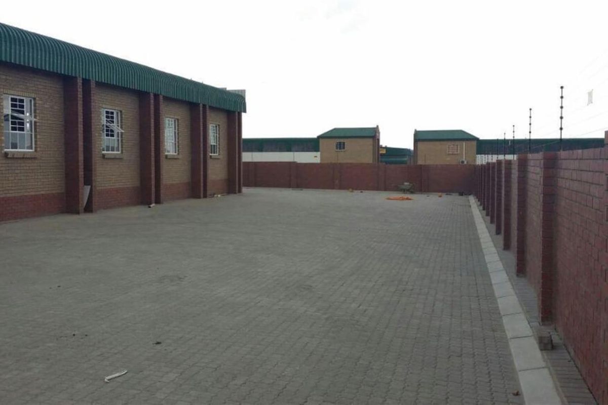 Industrial Property For Sale in Marelden, Witbank - Photo 3