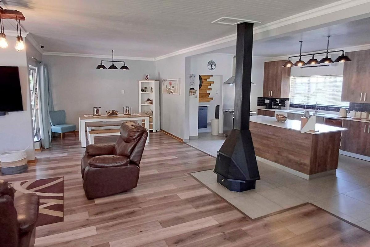 One of Jan Cilliers Finest Homes - Photo 5