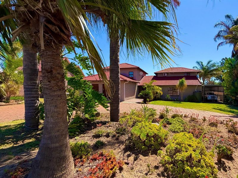 Elegant Family Living in Winterhoek Park | Listed by Danté Koen, eXp Realty - Photo 3