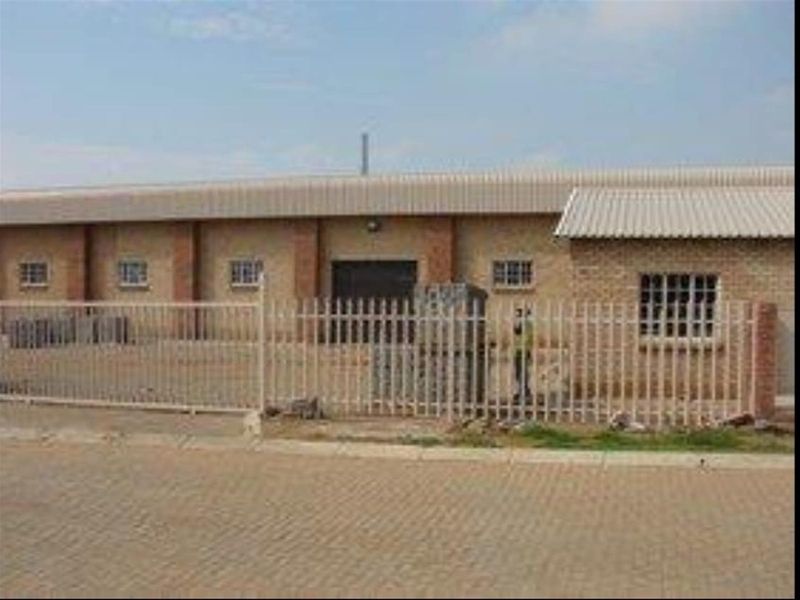 Industrial Property For Sale in Marelden, Witbank - Photo 2