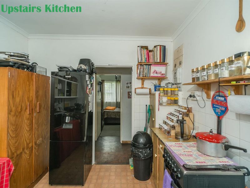 Genuine Dual-Living double story with ample parking in Muizenberg - Photo 9