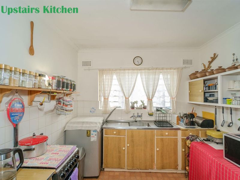 Genuine Dual-Living double story with ample parking in Muizenberg - Photo 8