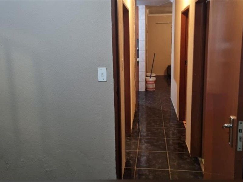 House For Sale in Protea Glen, Soweto - Photo 6