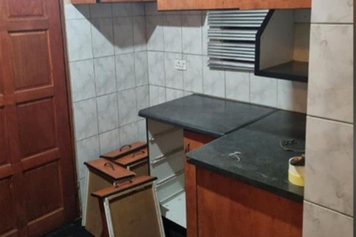 House For Sale in Protea Glen, Soweto - Photo 3