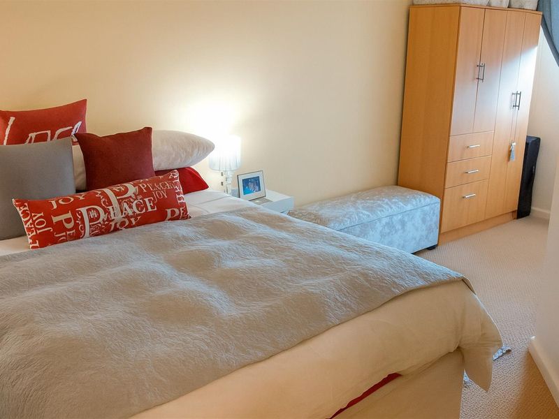 SOLD - MODERN URBAN LIVING IN DURHAM SQUARE - BEST PRICED 2-BEDROOM IN SALT RIVER! - Photo 9