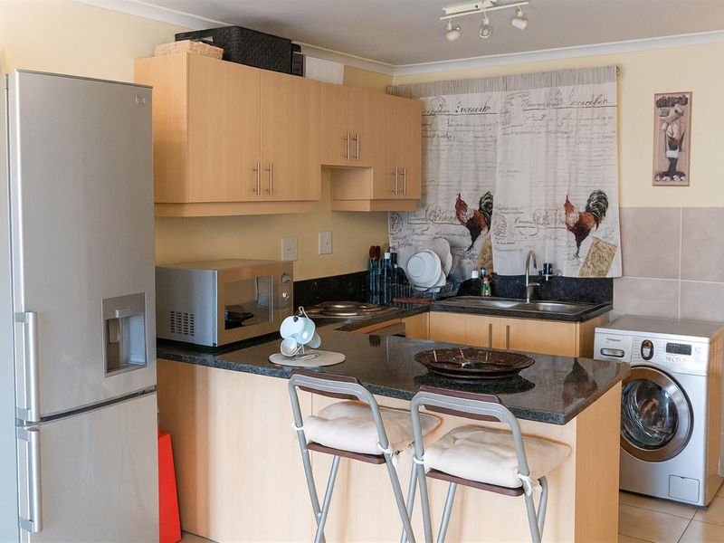 SOLD - MODERN URBAN LIVING IN DURHAM SQUARE - BEST PRICED 2-BEDROOM IN SALT RIVER! - Photo 8