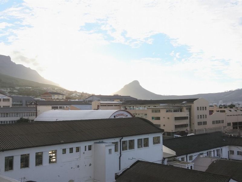 SOLD - MODERN URBAN LIVING IN DURHAM SQUARE - BEST PRICED 2-BEDROOM IN SALT RIVER! - Photo 3