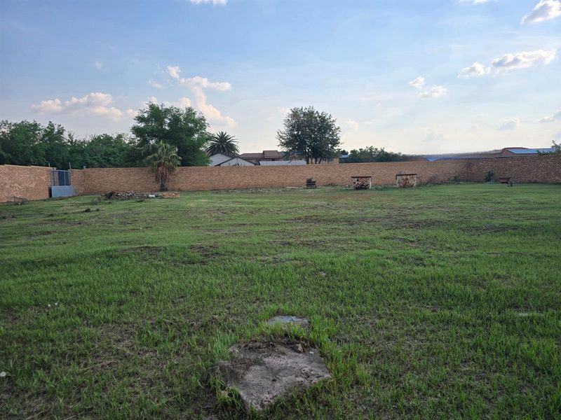 Prime Development Opportunity - Large Fully Walled Stand with Endless Potential - Photo 9