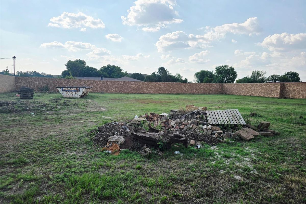 Prime Development Opportunity - Large Fully Walled Stand with Endless Potential - Photo 2