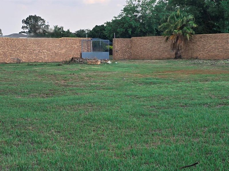 Prime Development Opportunity - Large Fully Walled Stand with Endless Potential - Photo 10