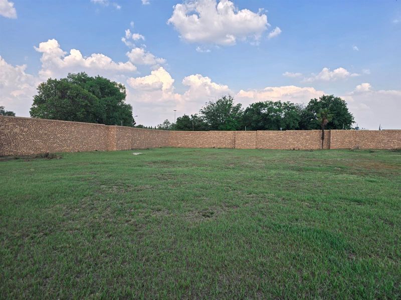 Prime Development Opportunity - Large Fully Walled Stand with Endless Potential - Photo 8