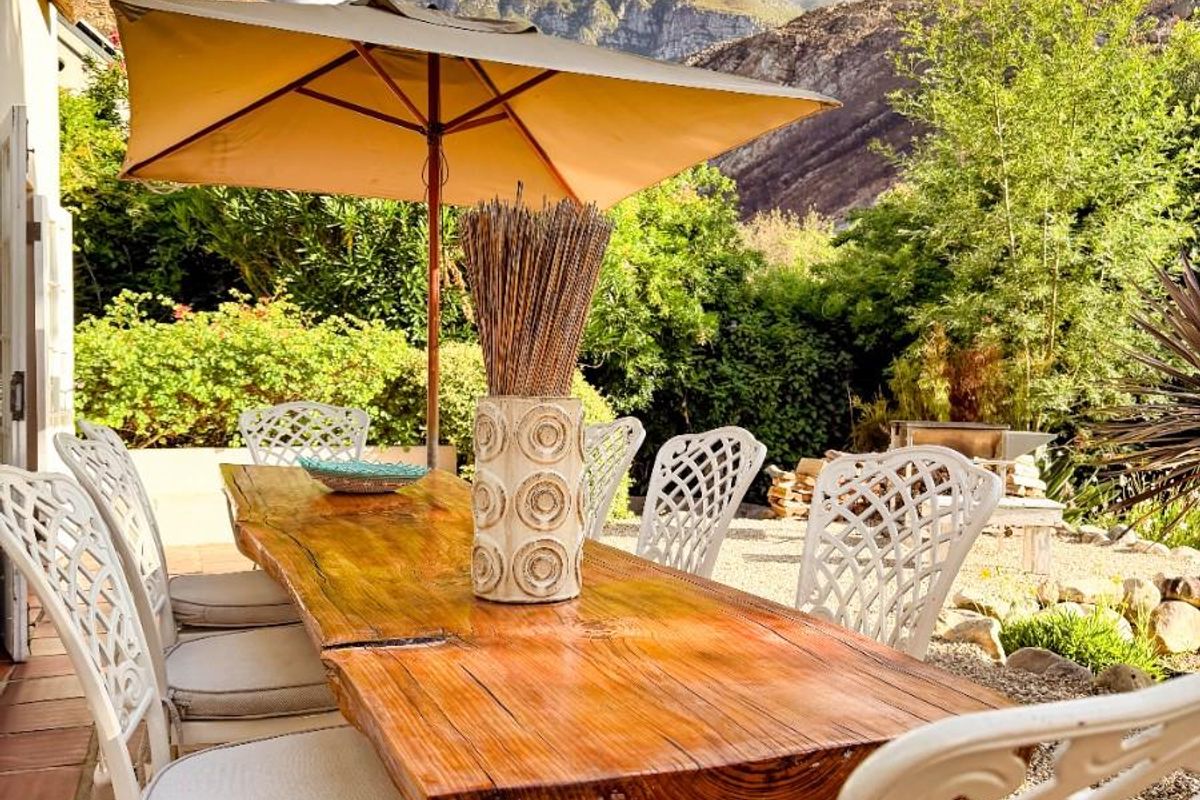 Exquisite Cape Dutch Homestead at the Edge of Greyton Nature Reserve (Greyton, Western Cape) - Photo 4