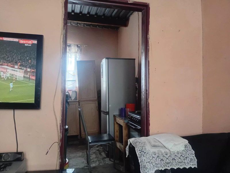 House For Sale in Langaville, Brakpan - Photo 3